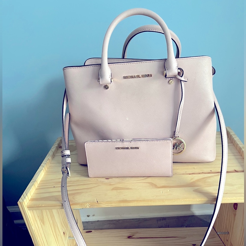 Michael Kors purse
